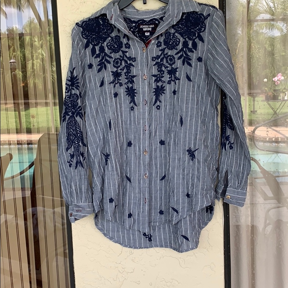 🌈HP🌈 Johnny Was BN button down